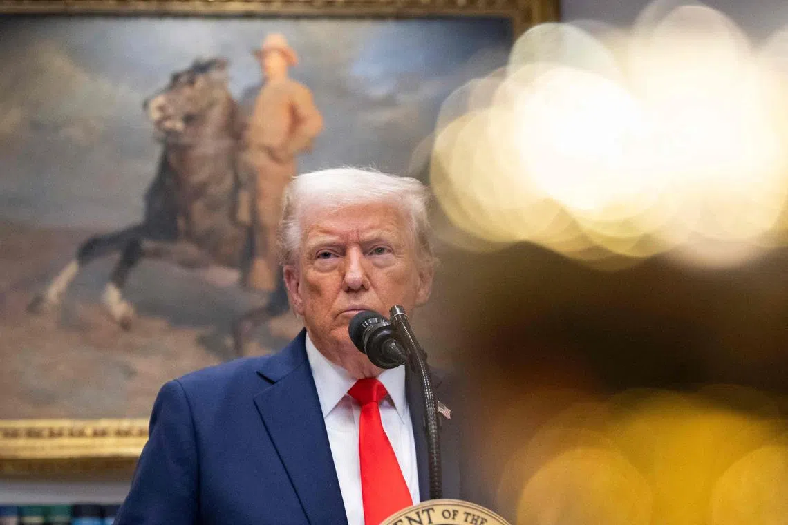 Sharp drop in the 10-year Treasury yield shows that investors are growing gloomy about the economic outlook under Trump.