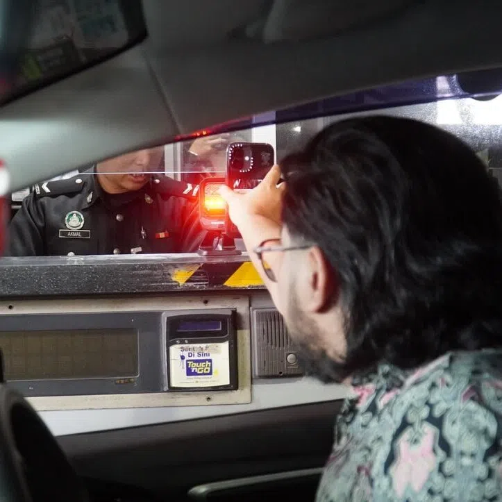 The MyNIISe app will help reduce congestion at the two Johor checkpoints, which see more than 300,000 people crossing daily.