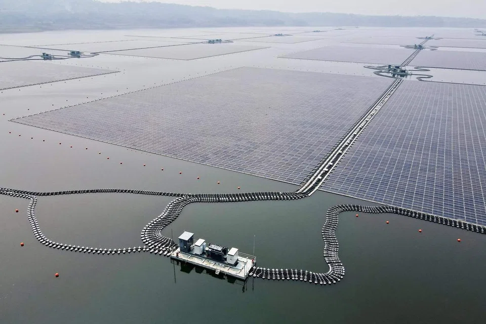 Indonesia inaugurates South-east Asia’s largest floating solar farm ...