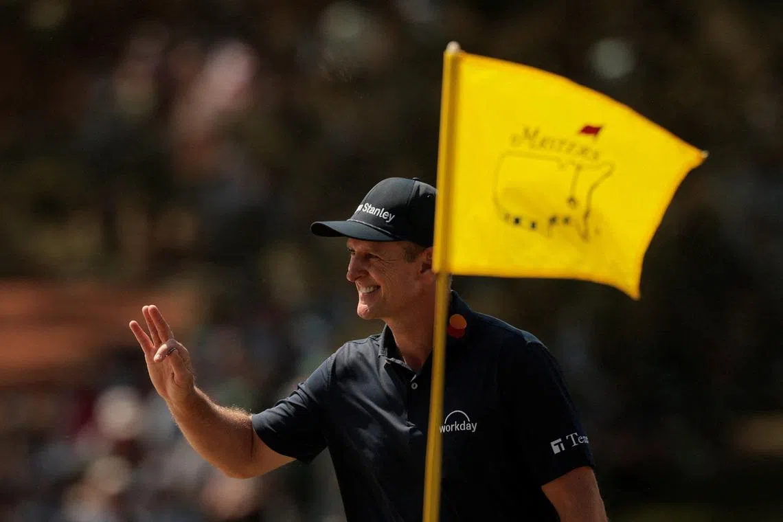 Golf - The Masters - Augusta National Golf Club, Augusta, Georgia, U.S. - April 12, 2026 England's Justin Rose acknowledges the crowd on the 7th hole during the final round REUTERS/Brian Snyder