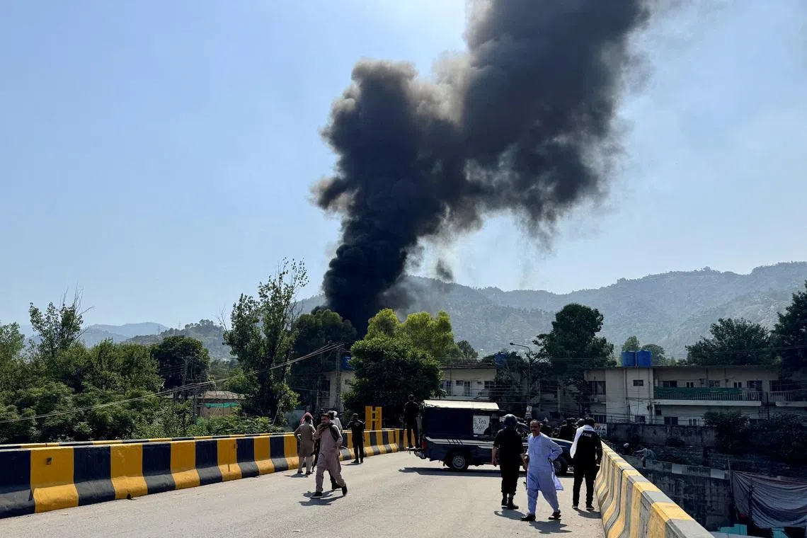 Military helicopter crash in Pakistani Kashmir killed 22, security sources say