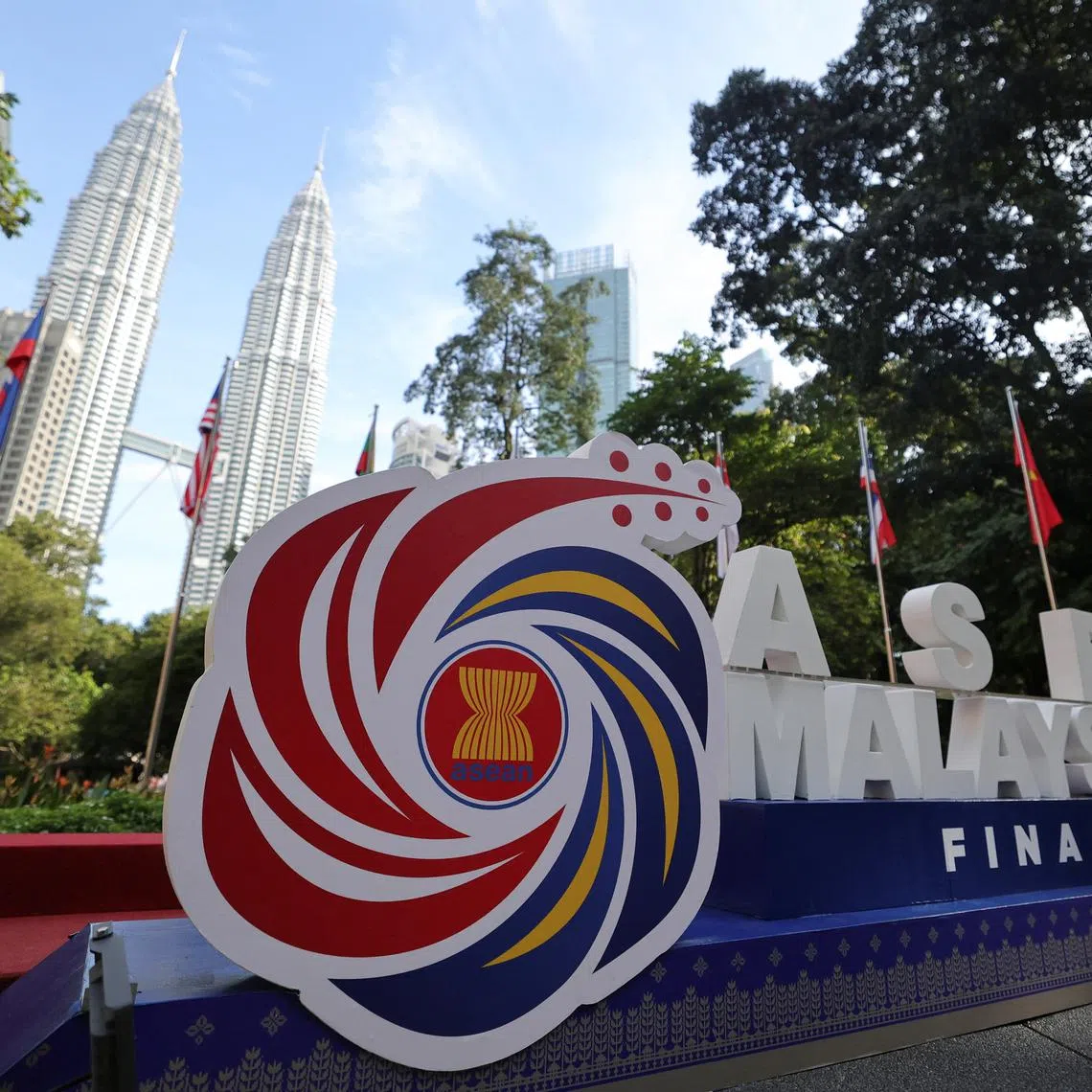 Asean member states must show unity but also keep bilateral work going while building stronger regional ties.