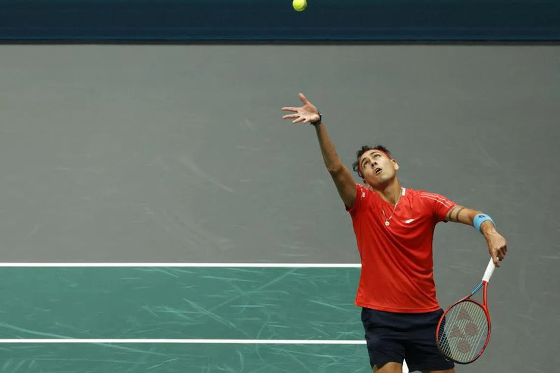 Tennis - Davis Cup - Finals - Canada v Chile - Unipol Arena, Bologna, Italy - September 16, 2023 Chile’s Alejandro Tabilo in action during his match against Canada’s Alexis Galarneau REUTERS/Ciro De Luca/File Photo