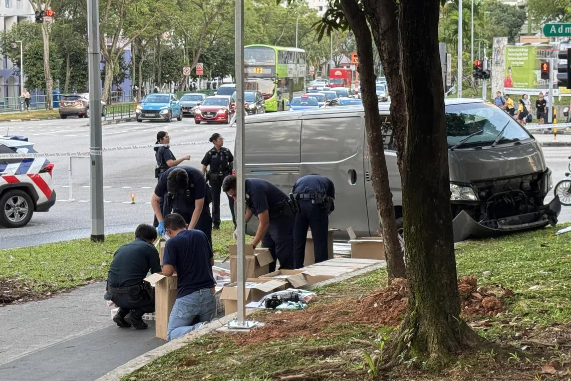Custom officers recovered duty-unpaid cigarettes from a van, which crashed onto the pedestrian pathway at the junction of Sembawang Drive and Admiralty Drive. 