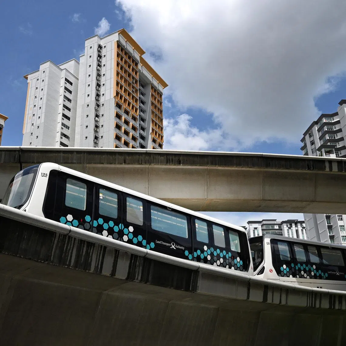 From Dec 30, the Bukit Panjang LRT will fully resume running on dual loops.