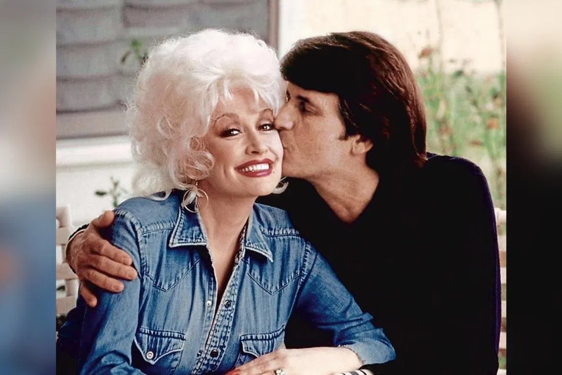 Dolly Parton released a new single, If You Hadn’t Been There, a stirring tribute to Mr Carl Dean whom she had met outside a laundromat in 1964. 