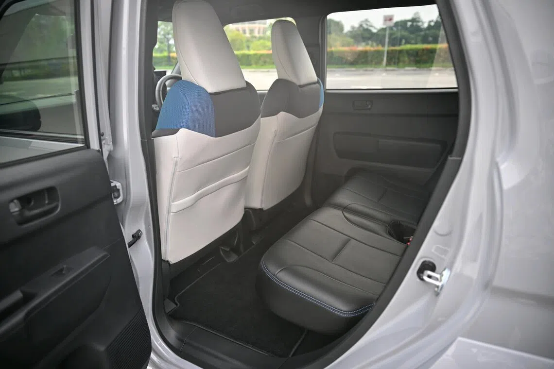 Twin sharing: Second-row seats for two, with Isofix child-seat anchors.