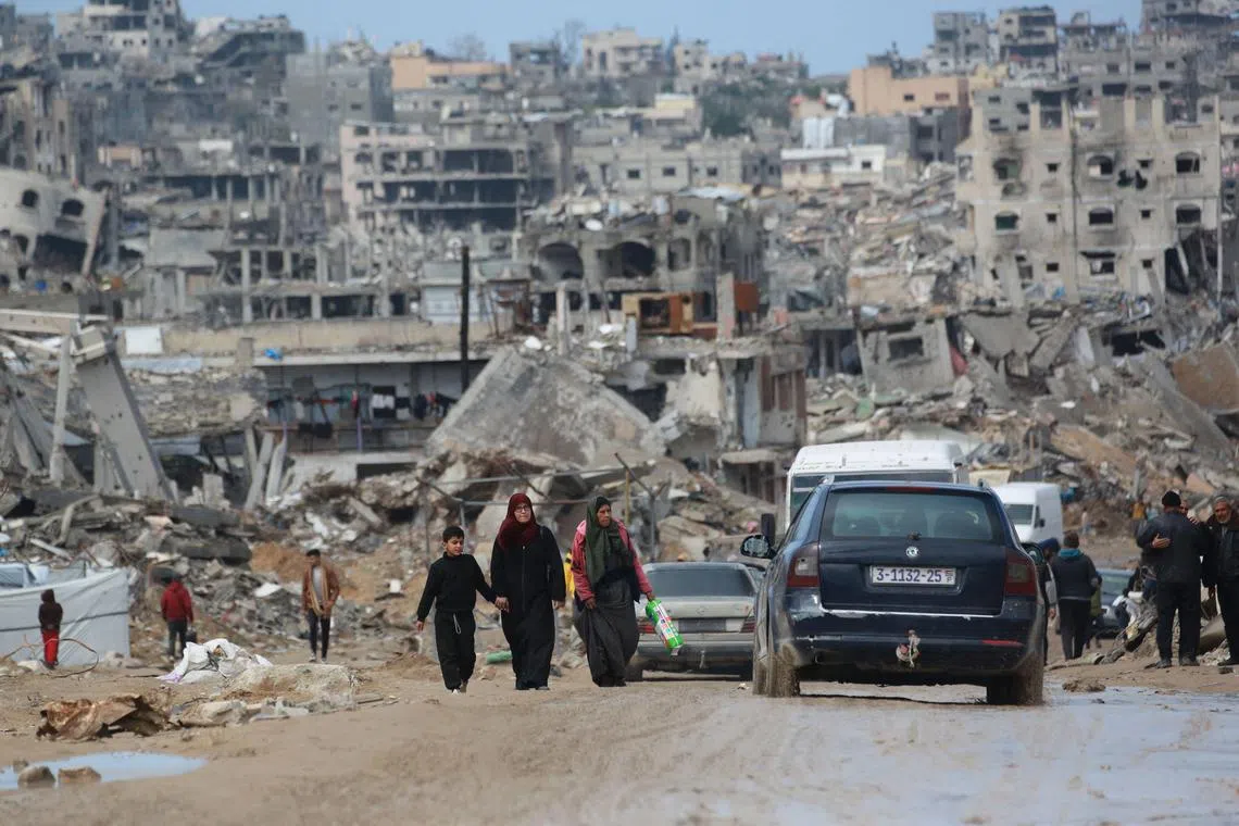 Observers point to Article 49 of the Geneva Conventions relative to “the Protection of Civilian Persons in Time of War”.
