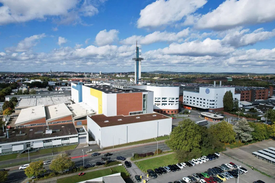 FILE PHOTO: A drone view of a plant of German carmaker Volkswagen in Osnabrueck, Germany October 7, 2024. REUTERS/Erol Dogrudogan/File Photo