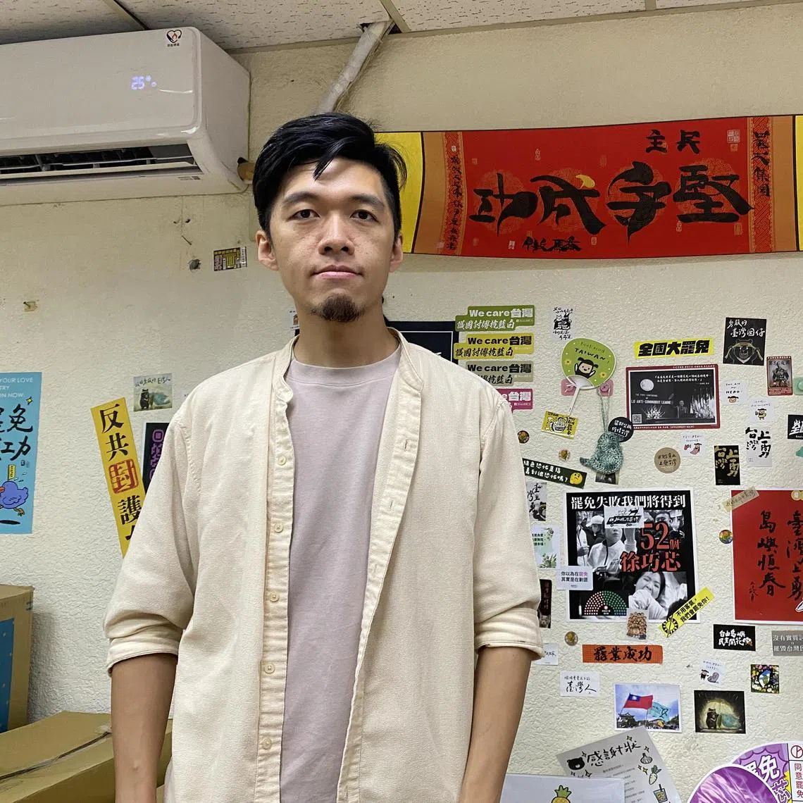 Mr Roger Yang, spokesman for a group campaigning for the removal of Taipei lawmaker Hsu Chiao-hsin.