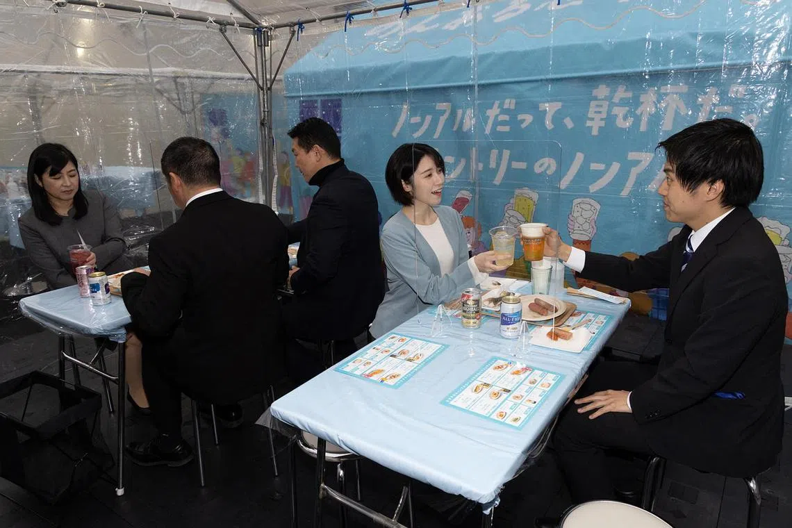 Japanese beverage giant Suntory is running a week-long pop-up store featuring its non-alcoholic drinks in Shimbashi.