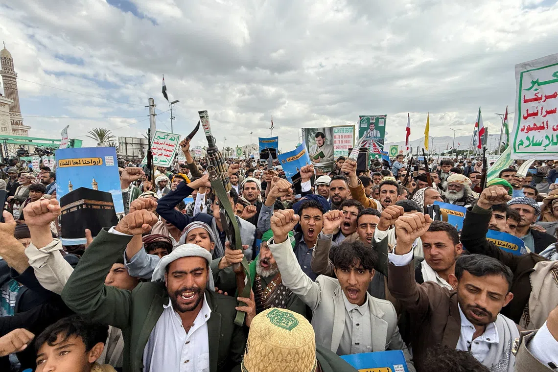 Saudis plan assault on Houthis to break Red Sea chokehold