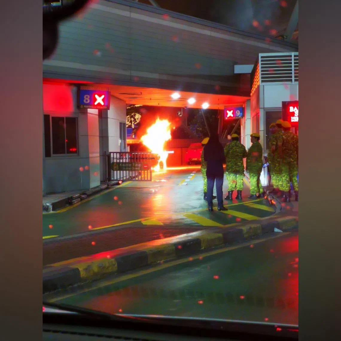 The incident reportedly happened at the vehicle exit lane leading towards Singapore.