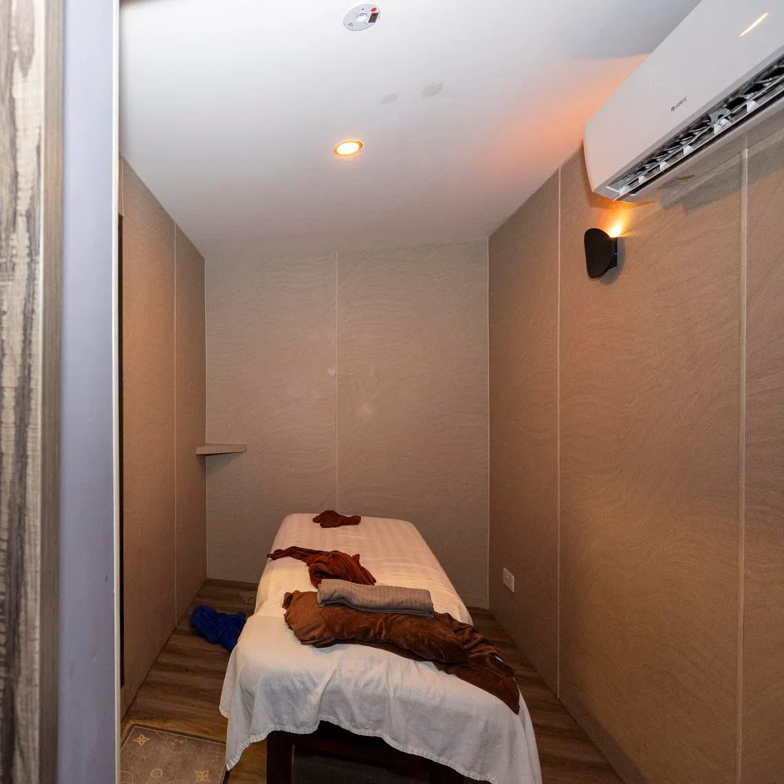 Under the new regime, slated to come into force by the second half of 2026, all massage establishments will be subjected to the same “fit and proper” requirements. 