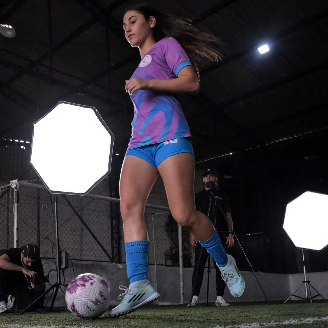 Brazilian football player Marcela Geremias de Lima used the app CUJU and was invited to play in the company's youth tournaments in front of scouts.