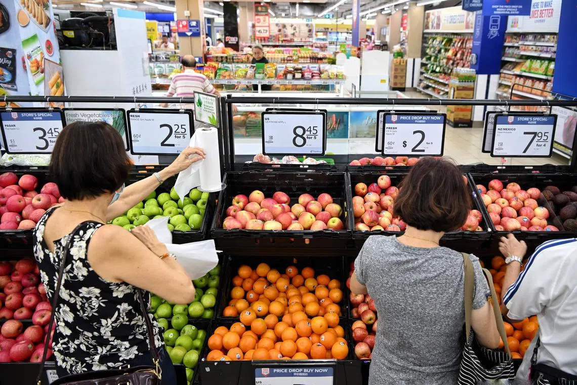 ST20230217_202326159511 Kua Chee Siong/ pixgeneric/ Generic pix of shoppers buying groceries at the NTUC Fairprice supermarket located at Blk 166, Bukit Merah Central on Feb 17, 2023.
Can be used for stories about standard of living, inflation, price hikes, cost of living.