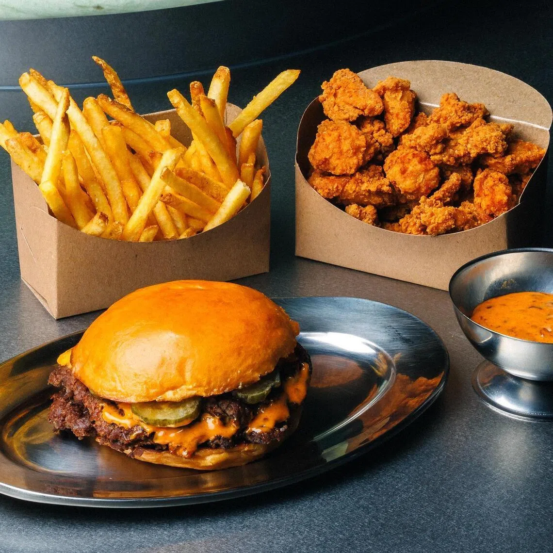 eqsmash25 - Smash Street - Classic Smash Burger+Fries+Chicken Poppers.

Source and copyright: Smash Street
Condition: Free
Float: LIFE