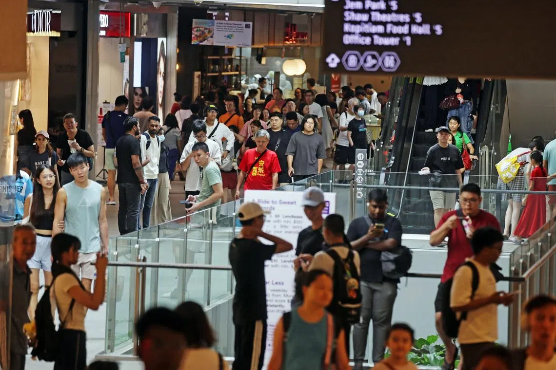 straitstimes.com - Vihanya Rakshika - Singapore retail sales stay in the black in May