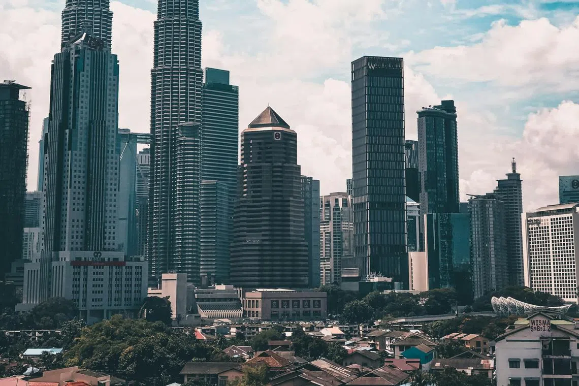 The average price of a condominium or apartment in the Batu district in Kuala Lumpur is RM735,000 (S$222,316).