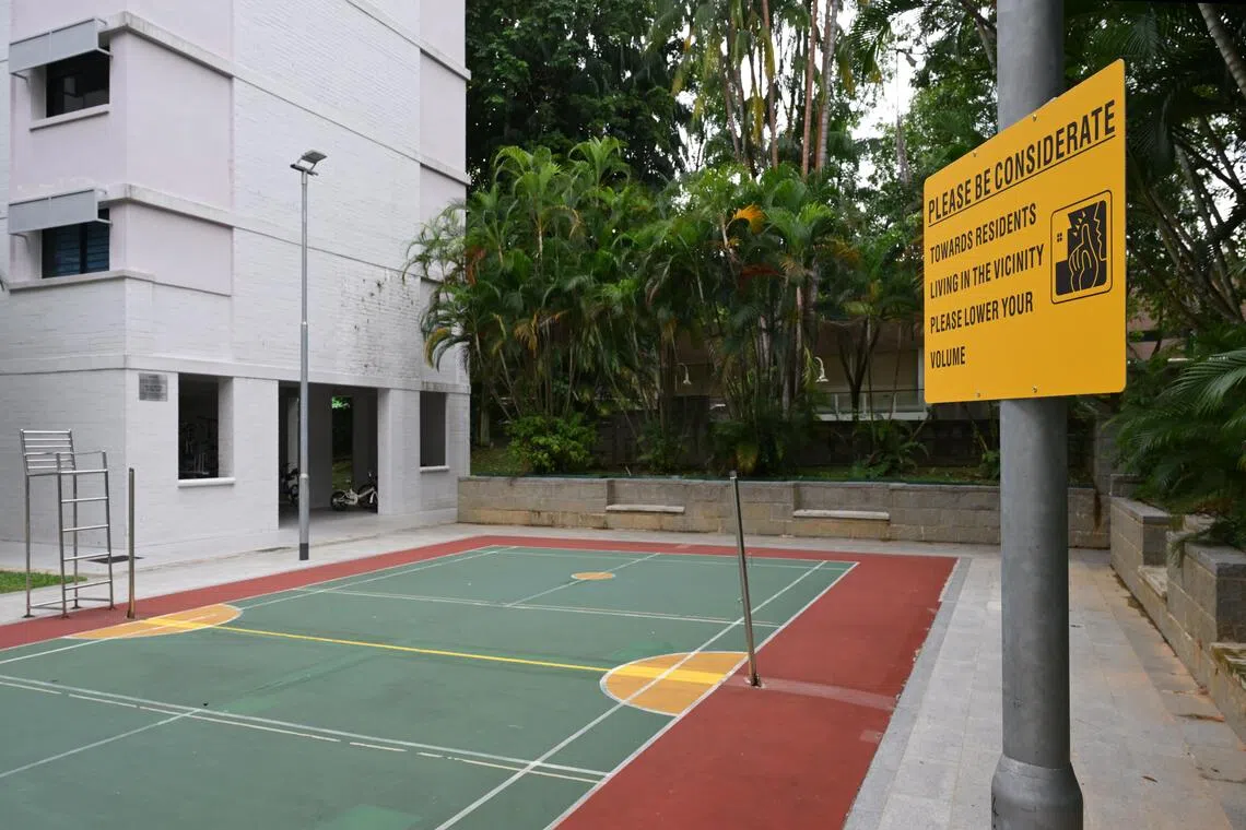 mlpickleball11/ST20250911_202552400442/Ng Sor Luan/A court at block 524, Jelapang Road where pickleball enthusiasts have been playing at.
//
Story on town councils exploring solutions to pickleball noise amid the growing popularity for the sport.