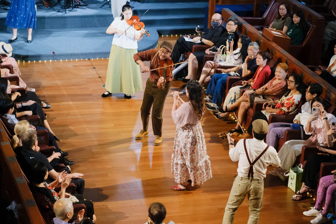 Red Dot Baroque performed its Christmas concert at the Arts House on Dec 14. 