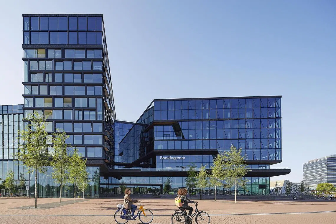 Amsterdam-headquartered Booking.com has launched “The Connected Trip”, encouraging people to book more than one aspect of a trip on their platform. 