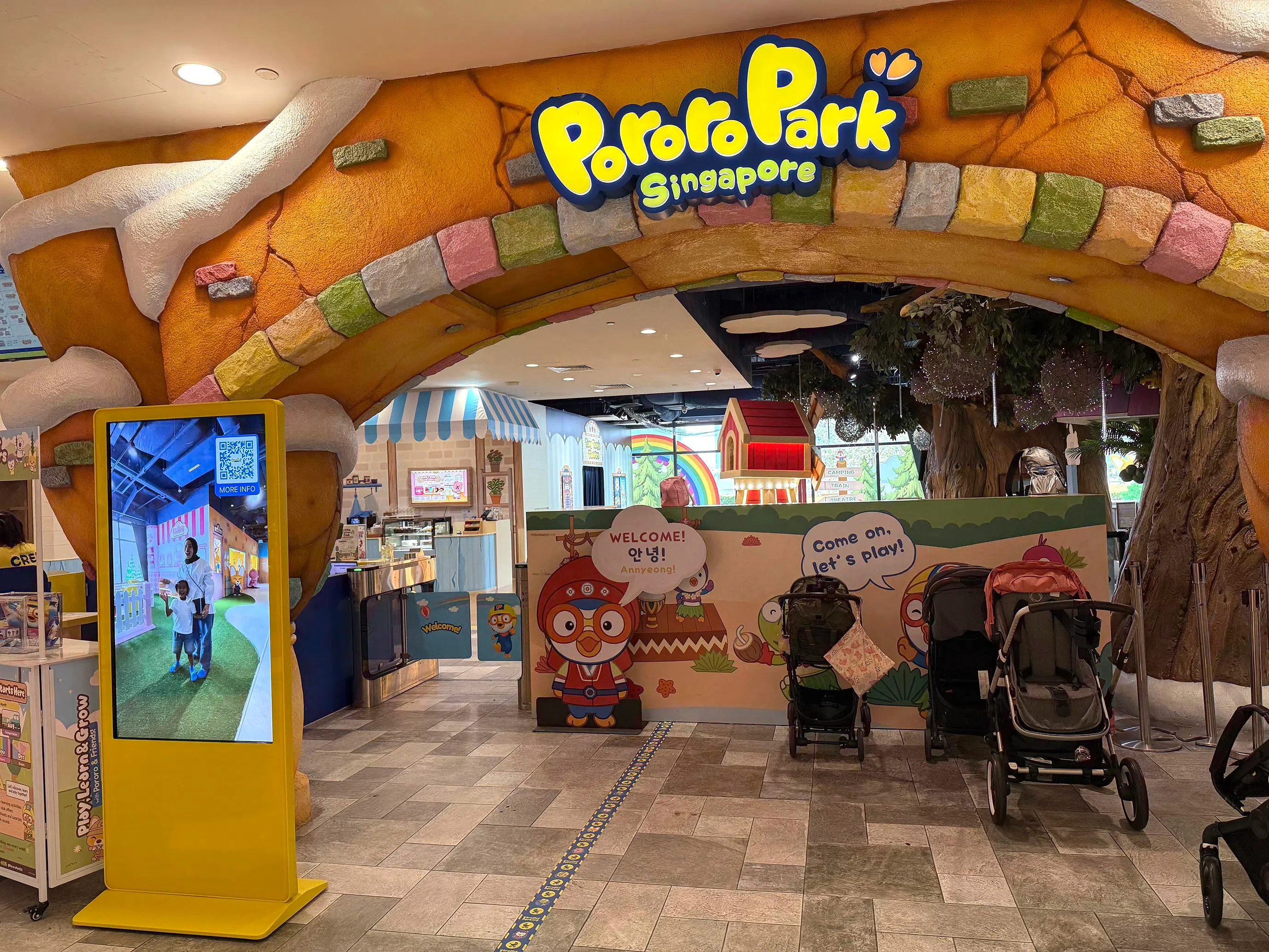 Pororo Park Singapore at Marina Square.