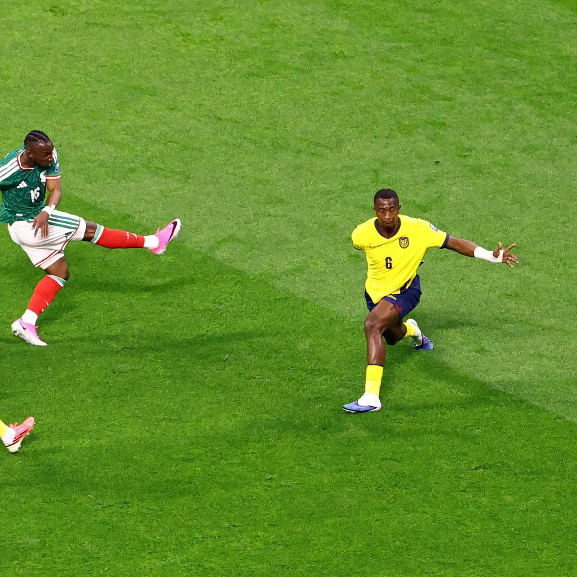 Soccer Football - FIFA World Cup 2026 - Round of 32 - Mexico v Ecuador - Estadio Azteca, Mexico City, Mexico - June 30, 2026 Mexico's Julian Quinones scores their first goal REUTERS/Henry Romero