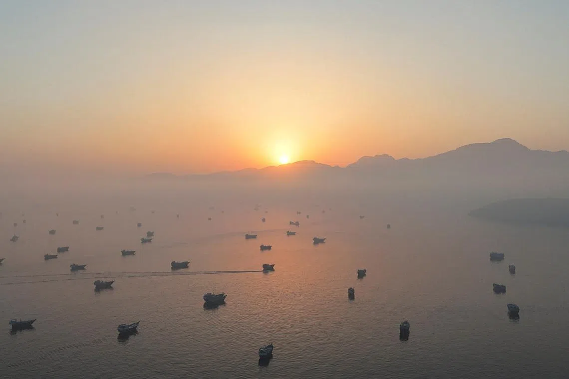 Two South Korean-operated vessels passed through Strait of Hormuz after MOU signed