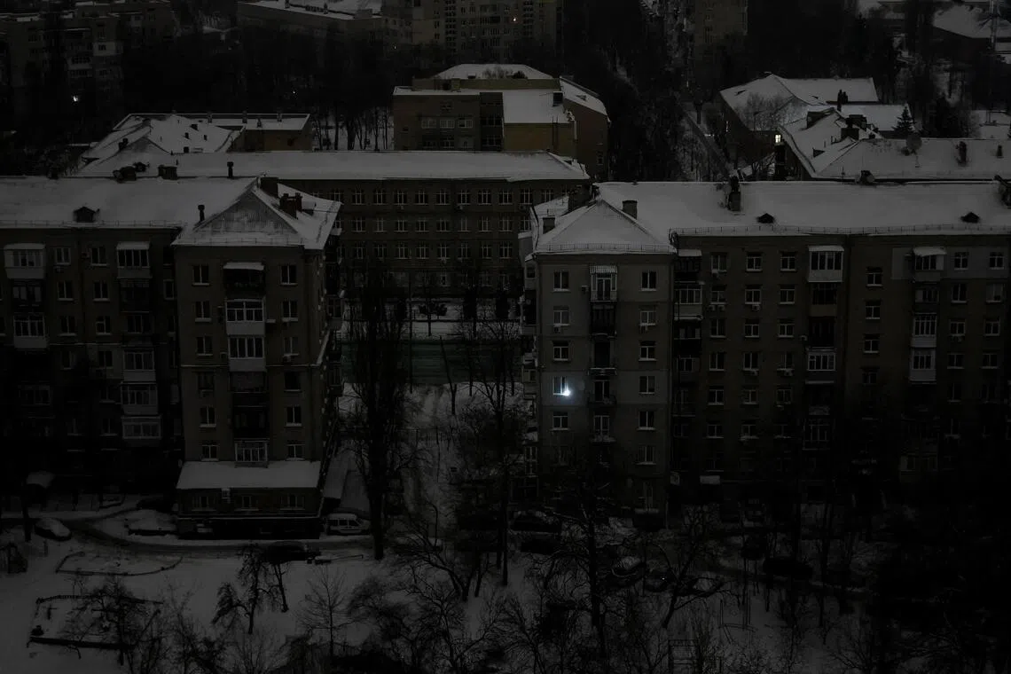Hundreds of buildings without heat in Ukraine capital Kyiv