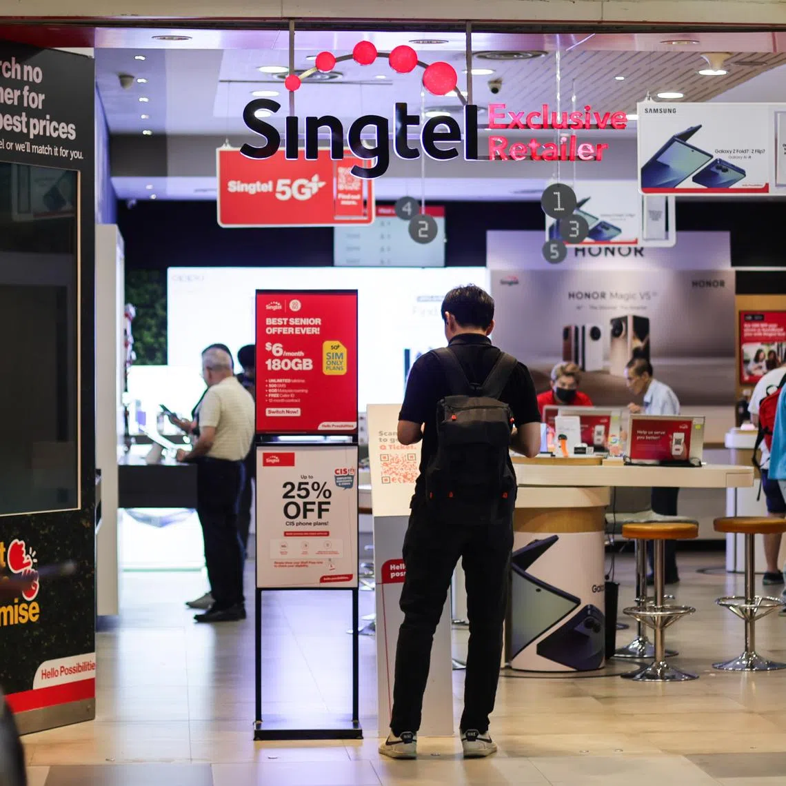 Singtel said it is aware that a "small number" of customers may be experiencing connectivity issues.