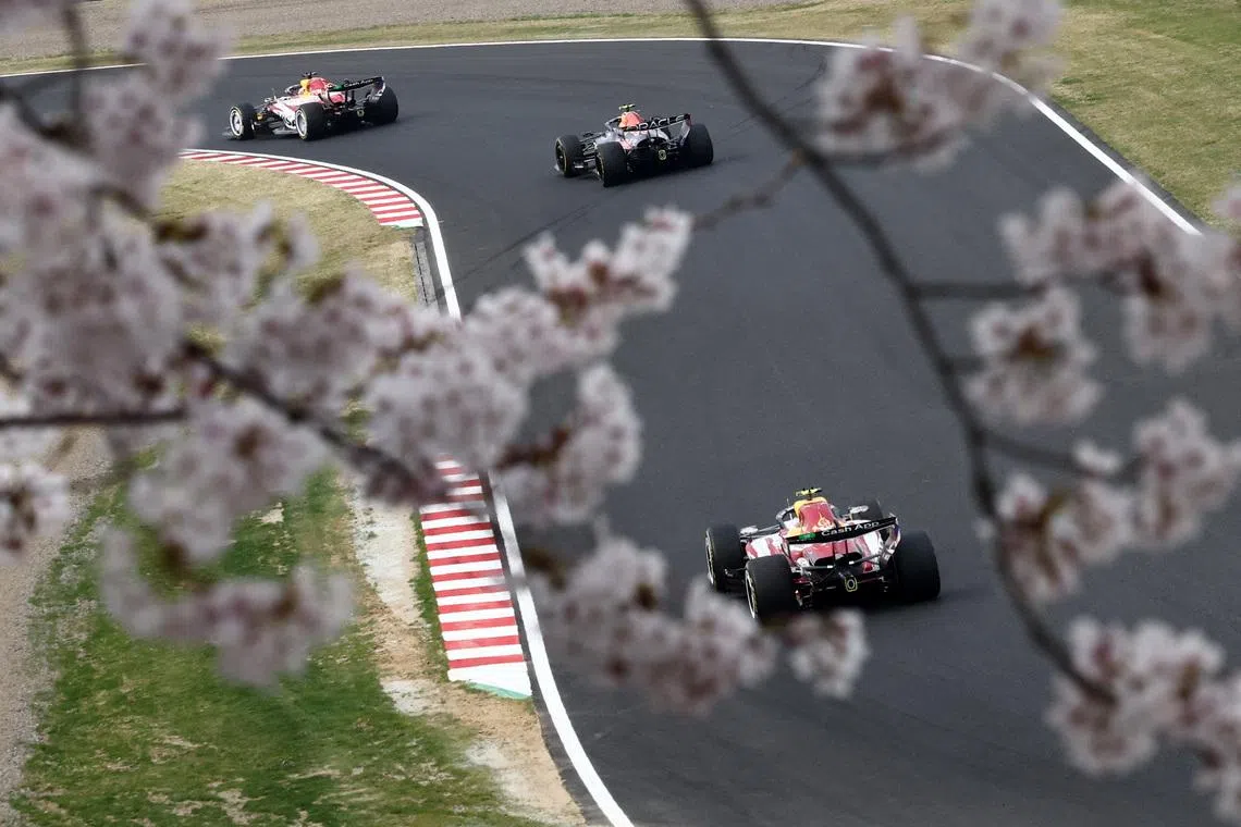 General view of Red Bull's Isack Hadjar and RB's Liam Lawson during the race.