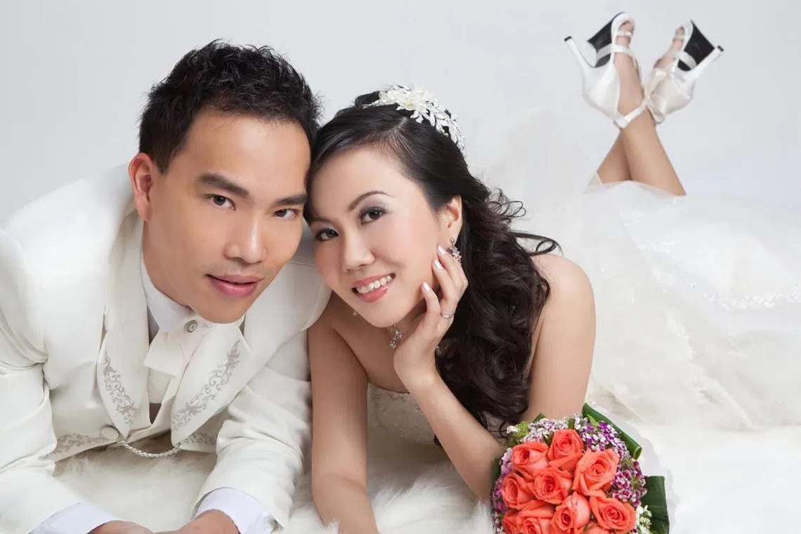 Mr Seah Wei Chuan and Ms Ding Ying Yian got married in October, 2011.