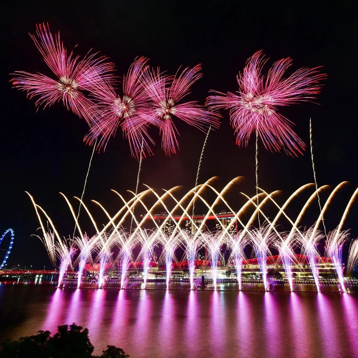 A 10 minutes long firework display at the countdown party at Marina Bay on Jan 1, 2025, ushering in the new year. 

ST PHOTO: AZMI ATHNI