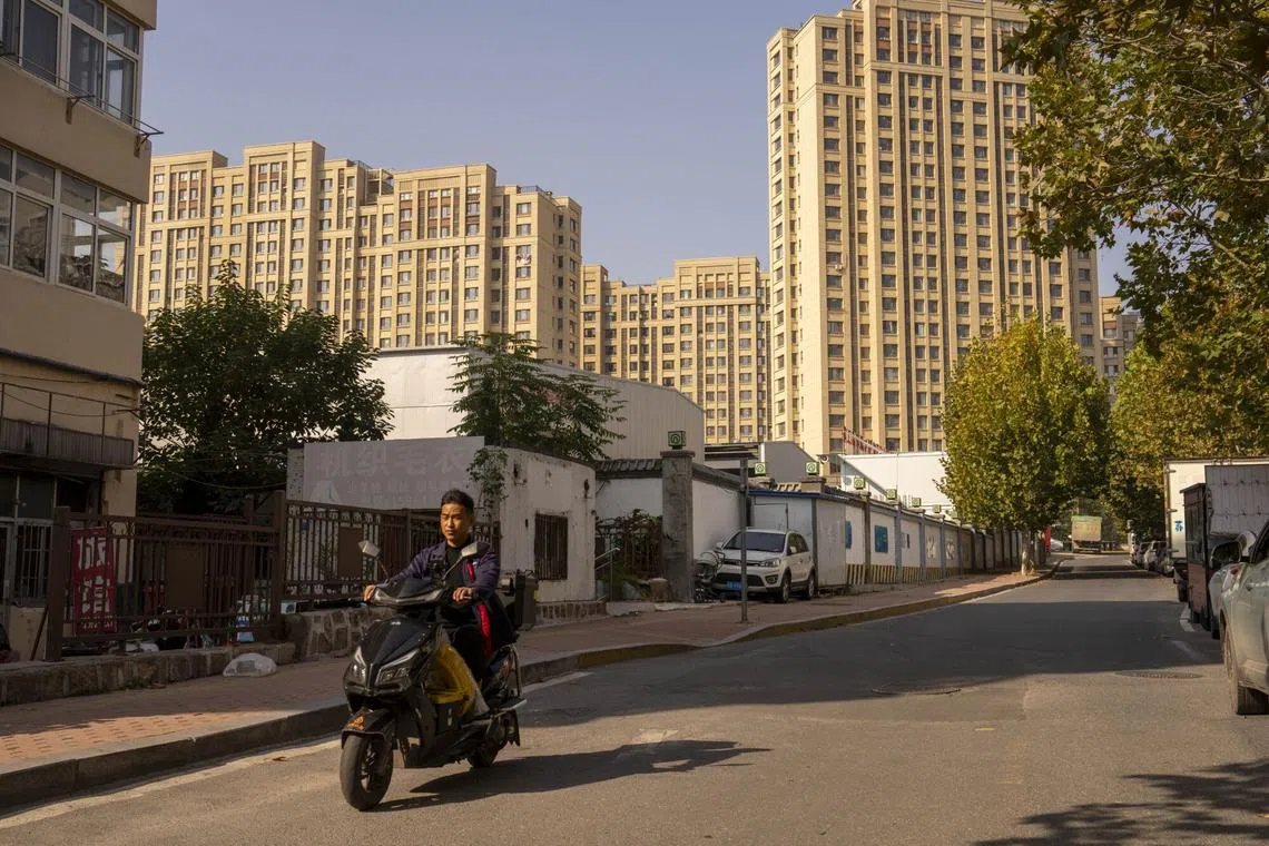 Vanke reported a net loss of 8.1 billion yuan, bringing its combined losses for the first nine months of the year to 17.9 billion yuan.