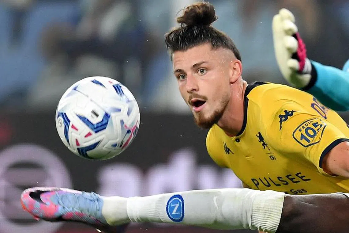 FILE PHOTO: Soccer Football - Serie A - Genoa v Napoli - Stadio Comunale Luigi Ferraris, Genoa, Italy - September 16, 2023 Genoa's Radu Dragusin in action REUTERS/Jennifer Lorenzini/File Photo