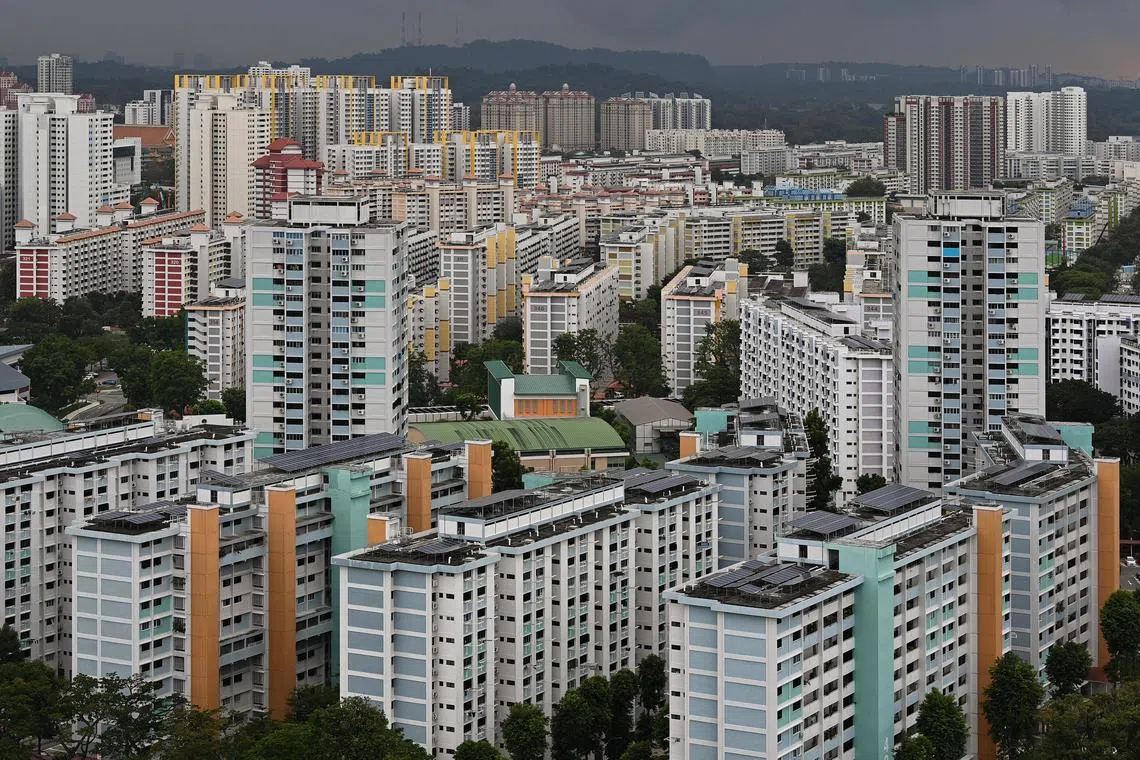 [For Yaohui's photo essay on solar panels, please check with him before using] ST20220310-202243045231-Lim Yaohui-pixhdbsolar/ Solar panels on HDB rooftops as viewed from Block 455A Ang Mo Kio Street 44 on Mar 10, 2022. A total of 1,290 Housing Board (HDB) blocks managed by Bishan-Toa Payoh, Tanjong Pagar and Jurong-Clementi town councils will be installed with solar panels by the third quarter of 2025 in Singapore's latest push to generate more clean energy. This brings the total number of HDB blocks that will be fitted with solar panels to 8,400, said HDB on Feb 25, 2022. There are more than 10,000 HDB blocks across Singapore. (ST PHOTO: LIM YAOHUI)
