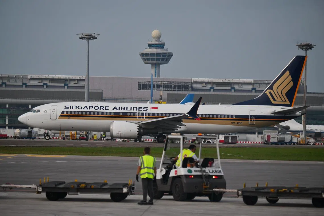 ST20250807_202521200683 Kua Chee Siong/ pixgeneric/
Generic pix of a Singapore Airlines (SIA) plane on the tarmac or apron at Changi Airport, on Aug 7, 2025.
In the foreground is a SATS airside vehicle driven by a ground handler.
