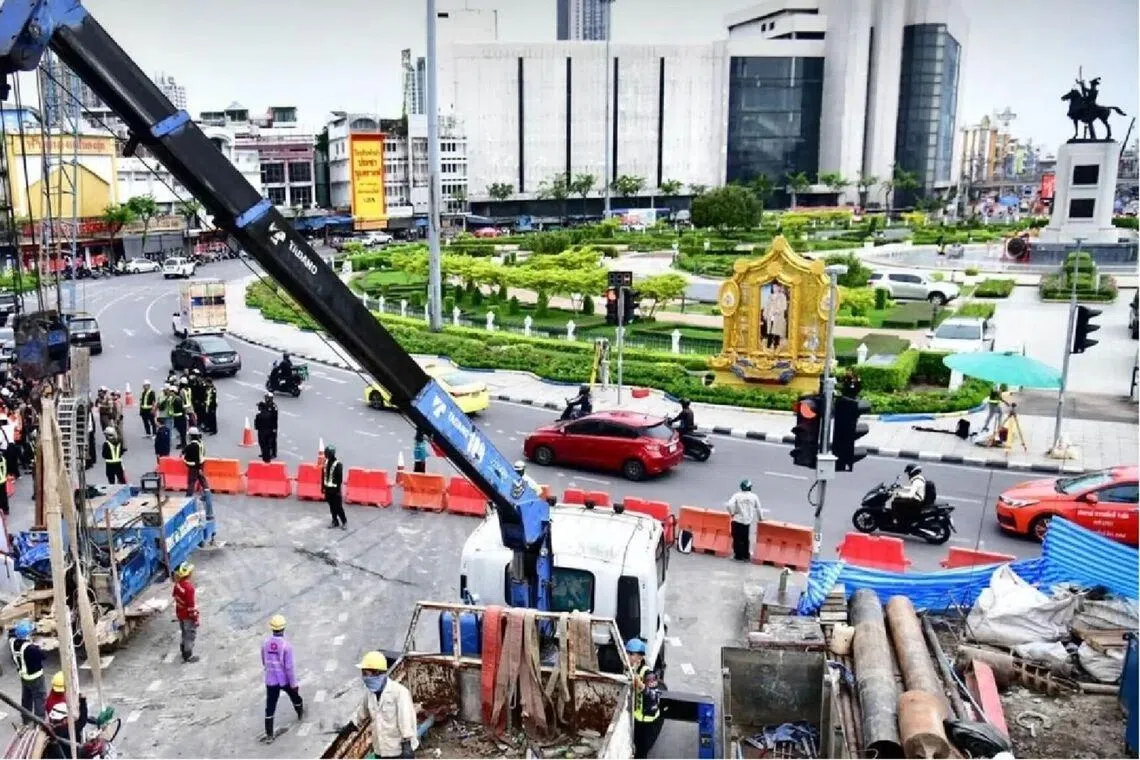 60 evacuated in Bangkok after water seepage causes sinkhole in subway work site