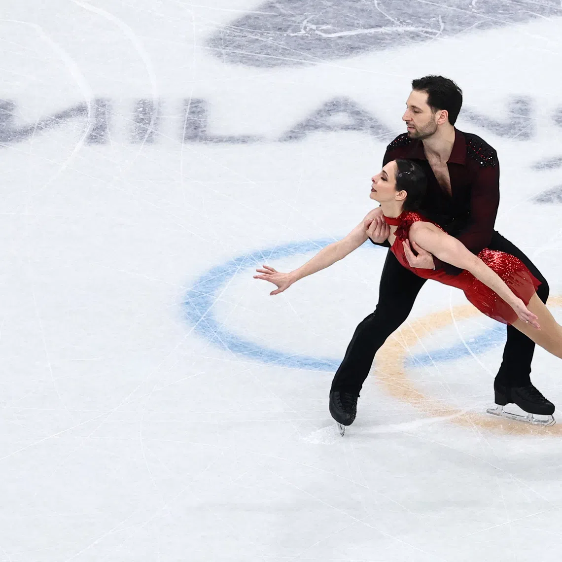 Milano Cortina 2026 Olympics - Figure Skating - Pair Skating - Free Skating - Milano Ice Skating Arena, Milan, Italy - February 16, 2026. Deanna Stellato-Dudek of Canada and Maxime Deschamps of Canada perform during the Free Skating REUTERS/Amanda Perobelli