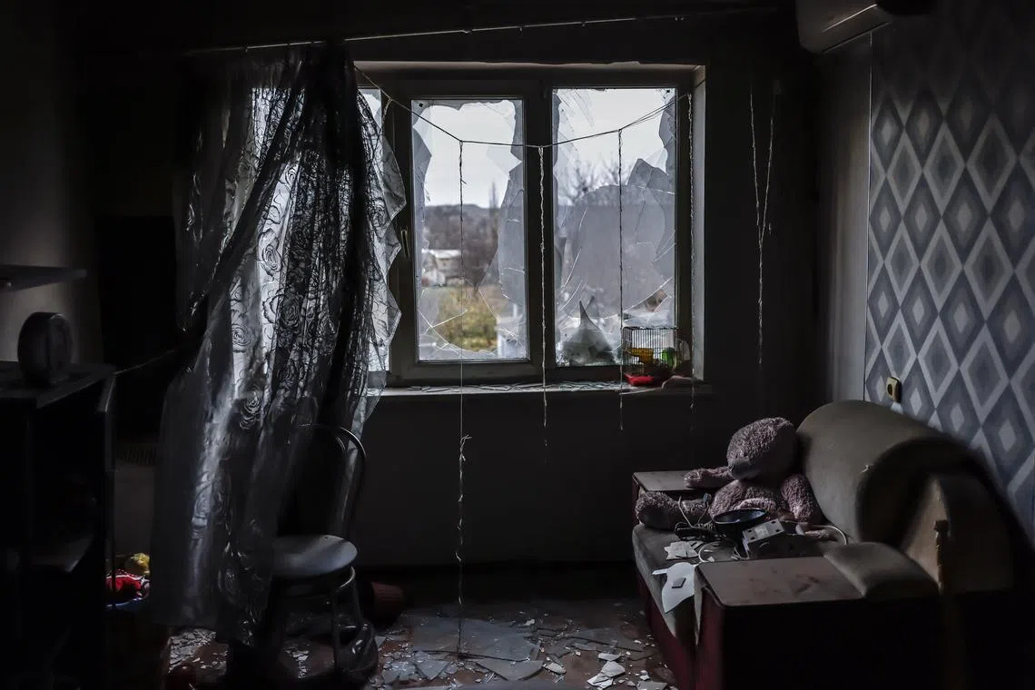 epa10290280 Destruction inside a residential building in Arkhanhelske, in the northern Kherson region, 06 November 2022. The city of Kherson on the Black Sea coast was seized by Russia in the first month after its invasion of Ukraine on 24 February. Now it appears that Russia might be about to give up at least part of it as it prepares defensive lines for the winter.  EPA-EFE/HANNIBAL HANSCHKE