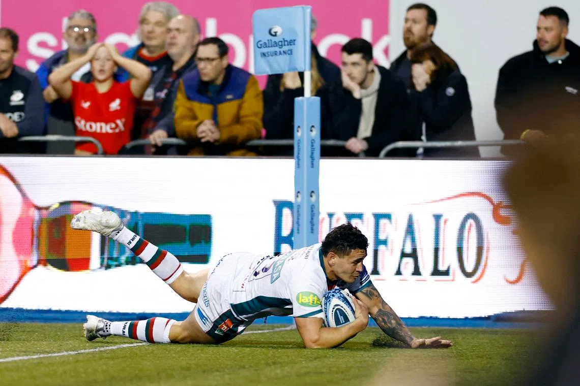 Rugby Union - Premiership - Saracens v Leicester Tigers - StoneX Stadium, London, Britain - October 26, 2024 Leicester Tigers' Izaia Perese scores their second try Action Images/Peter Cziborra/File Photo