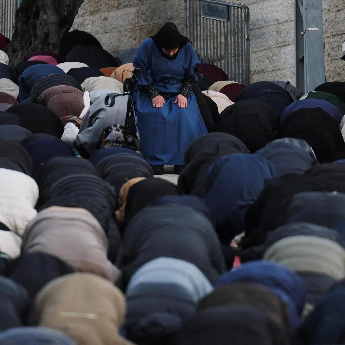 The worshippers managed to take up a position next to Herod’s Gate as the police relented for a few minutes and allowed the street prayers to take place.