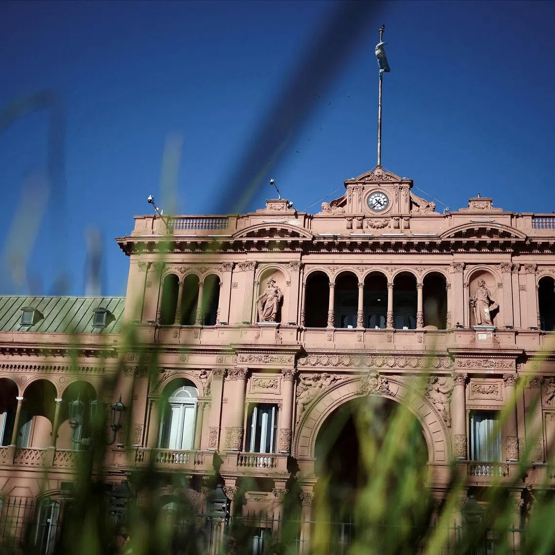 FILE PHOTO: A view of the Casa Rosada Presidential Palace, in Buenos Aires, Argentina, September 24, 2025. REUTERS/Agustin Marcarian/File Photo