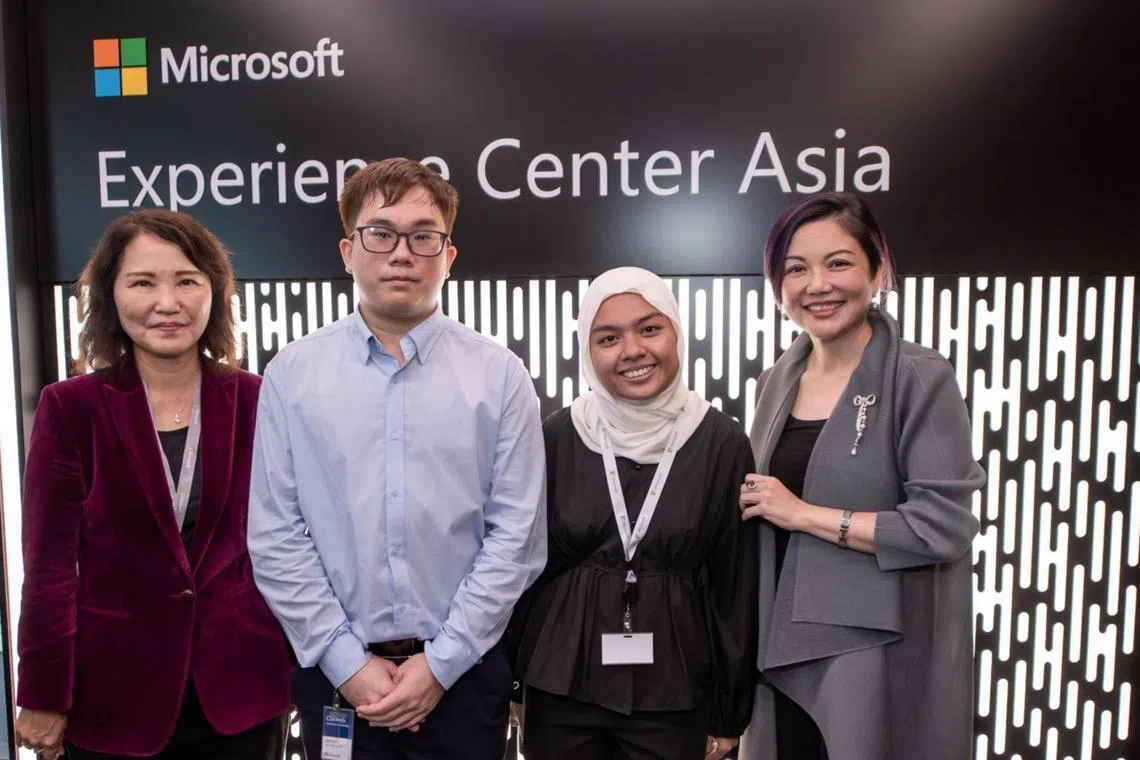 (From left) ITE CEO Low Khah Gek, Microsoft data centre technicians and ITE trainees Janson Teo and Rabiahtul Ardawiyah Ishak and Microsoft Singapore managing director Lee Hui Li.