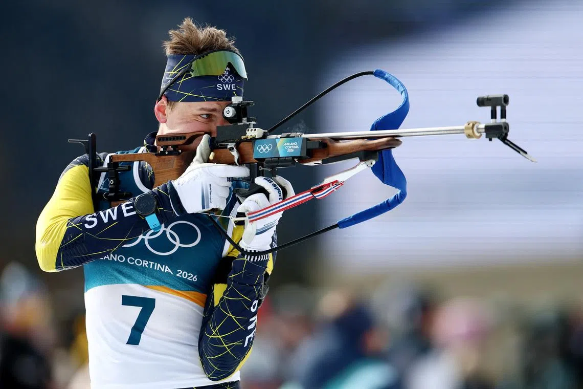 Milano Cortina 2026 Olympics - Biathlon - Men's 12.5km Pursuit - Anterselva Biathlon Arena, South Tyrol, Italy - February 15, 2026. Martin Ponsiluoma of Sweden in action during the Men's 12.5km Pursuit REUTERS/Eloisa Lopez