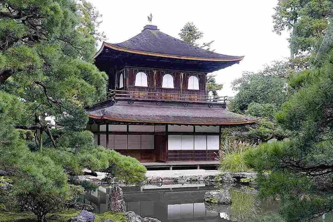 Admission fees to Ginkakuji temple, a World Heritage Site, will increase from April for the first time in 32 years.