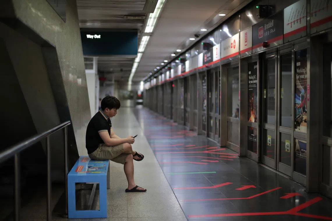 Phubbing is a new word for a new anti-social act. To phub is to ‘phone-snub’. 