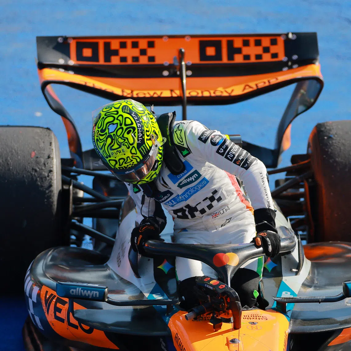 Formula One F1 - Mexico City Grand Prix - Autodromo Hermanos Rodriguez, Mexico City, Mexico - October 26, 2025 McLaren's Lando Norris after winning the Mexico City Grand Prix REUTERS/Eloisa Sanchez