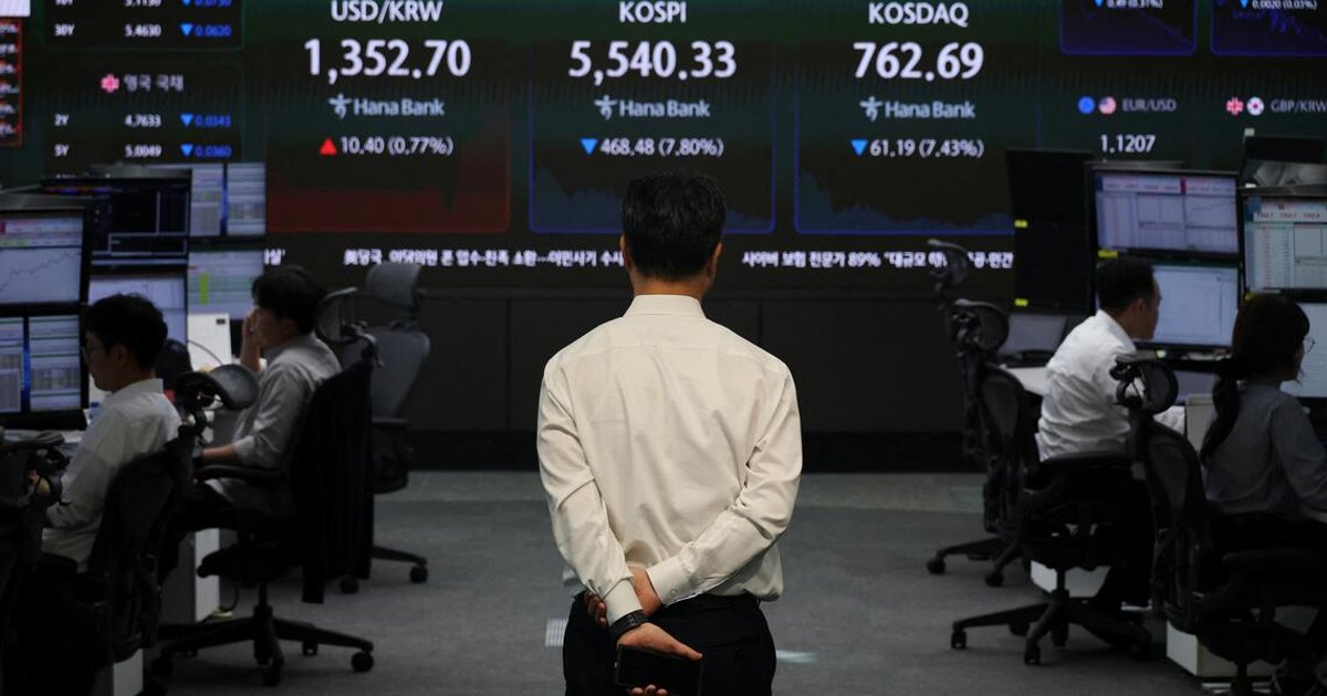 Tech stocks lead rout in Asia after US inflation fuels rate hike bets